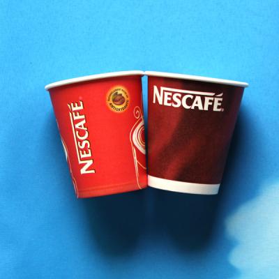 China Os copos de papel ondulados personalizados que imprimem 250ml pequeno 8oz forram copos de café à venda