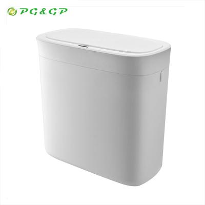 Cina Small 12 Liter ABS Kitchen Waste Plastic Cheap Viable Electric Touch Free Trash Bin With Sensor Lid in vendita