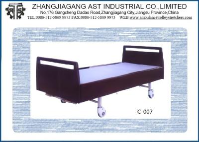 China Manual Control Wooden Two Function ICU Hospital Bed with Dinner Table Homecare Bed for sale