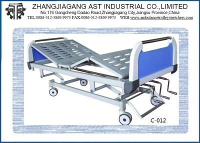 中国 ABS 二重クランク ICU の病院用ベッドの経済的な手操作の病院用ベッド 販売のため