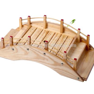 China Sustainable Wholesale New Style Bamboo&Wooden Scaffolding Sushi Bridge To Put Sushi Kitchen Take Out Food Container With High Quality for sale