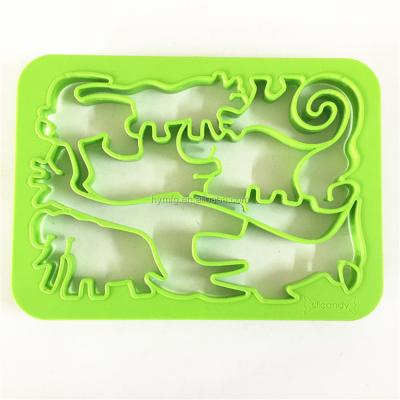 China Viable NEW Jungle Cookie Cutter Mold Animal Plastic Cookie Cutter Stamp for sale