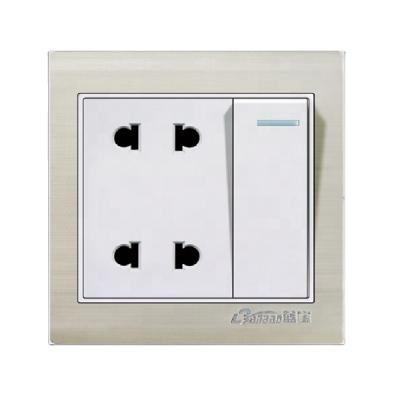 China Residential / General Purpose Aluminum Switched 4 Pin Socket for sale