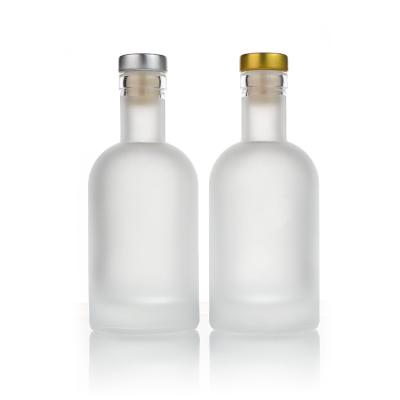 China Nordic Matte Black Glass Liquor Bottle 700ml 750ml Gin Whiskey Vodka Liquor Spirit Beverage Bartop Clear Bottle For Liquor Rum for sale