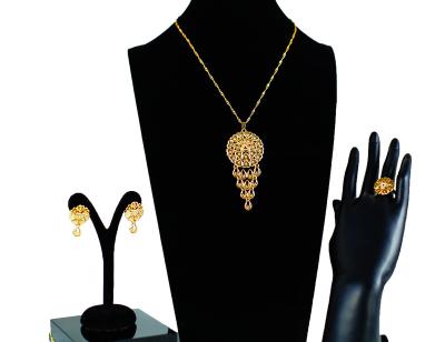 China 2023 India Dubai Unique Gold Necklace 18K 24K Gold Plated Costume Jewelry Environmental Copper Gold Plated Jewelry Sets For Girls Accessories for sale