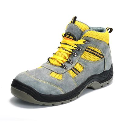 China Steel Toe Cowhide Suede Safety Boot Shoes Steel Leather Men Work Boots Safety Boots With High Quality for sale