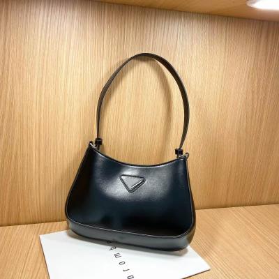 China 2022 fashion triangle P home one shoulder luxury brand ladies high quality leather bag for sale