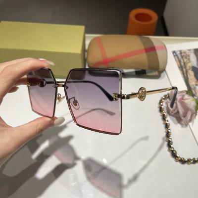 China Fashion sunglasses Burb sunglasses new 2022 folding men's and women's fashion trend color tide brand glass beauty temperament burb07 for sale