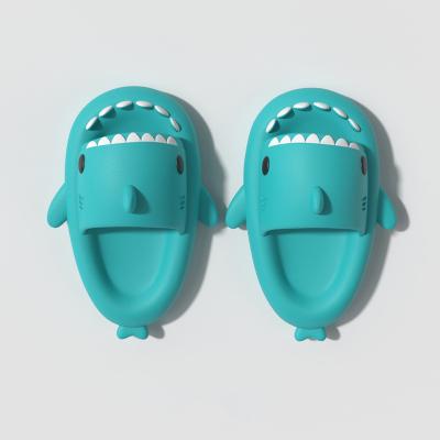 China 2022 Best-selling Light Shark Slides Girls Boys Girls Slippers Summer Shark Slippers Cute Design Kids Mules Home Slippers For Kids for sale