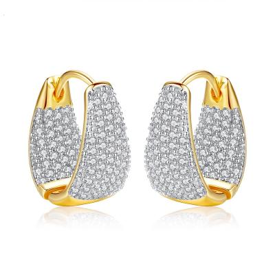 China Real 18K Gold Ladies Cute Simple Zircon Stud Earrings for sale