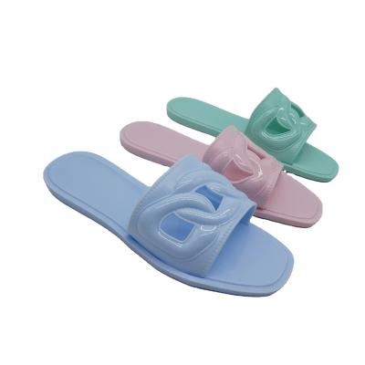 China PVC Jelly Slides One Tong Ladies Outdoor Slippers Flat Casual Sandal Shoes Fashion Trend Ladies Shoes Flat for sale