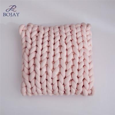 China Chunky Cotton Tube Knitted Cable Anti-Static Knit Decorative Tile Couch Pillow Cushion 40x40cm for sale