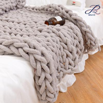 China Chunky Chenille Yarn Arm Knit Giant Blanket Anti-pilling Chunky Knit Blanket Jumbo Chenille Baby Blanket Knit Throw for sale