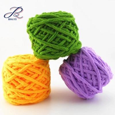 China Yarn Fancy Chunky Chenille Chat 100% Polyester Vegan Chunky Yarn Jumbo Yarn Knitting Materials For Knitting Scarves, Blankets for sale