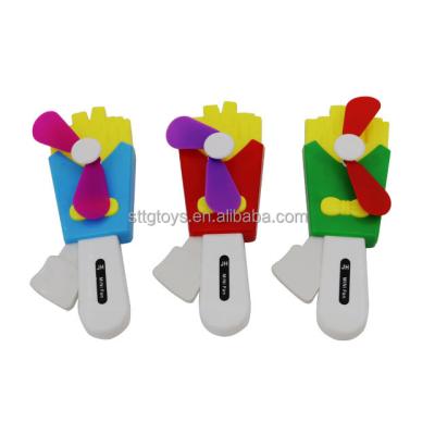 China Cartoon Toys Summer Sweets Toys Chip Fan Shantou Maker With Candy Toys Plastic Candy for sale