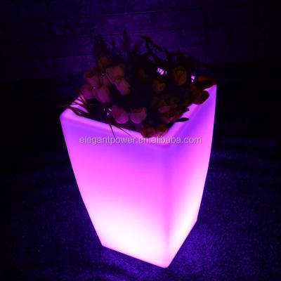 China Modern Wholesale Decoration Garden Illuminated LED Light Flower Pot for sale