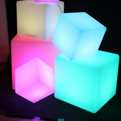 China 2021 Modern New Design Modern Outdoor Light Led Furniture Colorful LED Cube Chair For Wedding With Recharger for sale