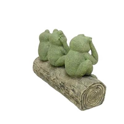 China ARTIFICIAL RESIN DECORATIVE FROG FAMILY ON A LOG FIGURINE STATUE for sale