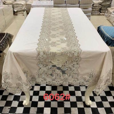 China Beaded New Design 2019 Velvet Tablecloth for sale