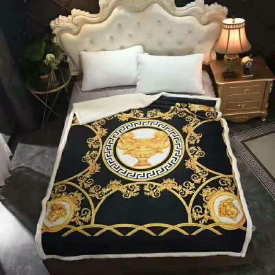 China 2020 New Anti-pilling Design Velvet Double King Blanket for sale