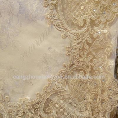 China Oilproof Exquisite Floral Jacquard Tablecloth Lace Table Cover for sale