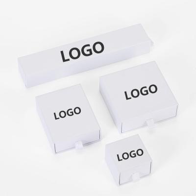 China Young Fashion Factory Custom Print Personalized White Paper Jewelery Boxes With Logo for sale