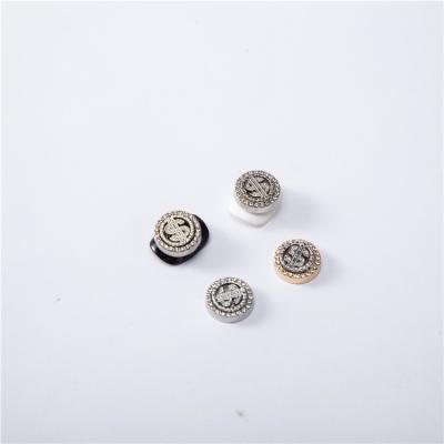 China Professional Alloy Hot Selling Lower Price Gold Metal Cute Nail Art Decoration for sale