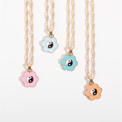 China FASHIONABLE Daisy Flower Yin Yang Tai Chi Oil Gold Color Thin Layer Fashion Selling Amazon Women Choker Pendant Necklace for sale