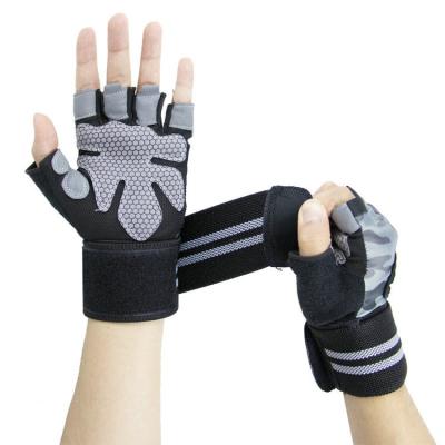 China Comfortable Weightlifting Workout Gloves with Wrist Support Fitness Weightlifting Men Women Gym Custom Gloves for sale