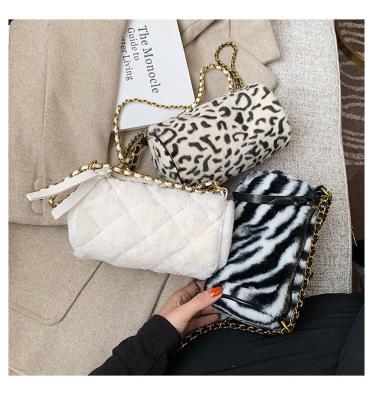 China Waterproof sling bag women pinch bulk Korean cross - body bag leopard bag handbag for sale