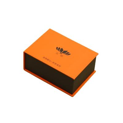 China Recycled Materials China Custom Luxury Book Shaped Rigid Paper Box Packaging Magnetic Gift Boxes for sale