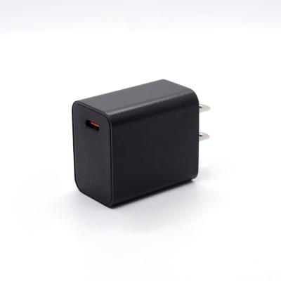 China MP3/MP4 Player/Mobile Phone PD20W For iPhone Samsung Travel PD Charger for sale