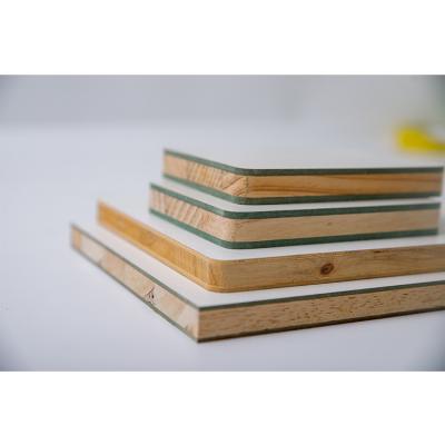 China Contemporary Multifunctional Pine Finger Joint Hylam Supplier Laminated Block Board for sale