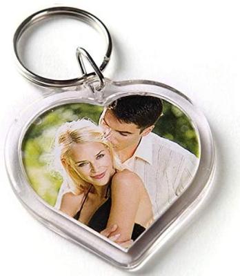 China Customized customized and personalized small heart-shaped acrylic frameless transparent buckle image photo insert promotion gift key chain for sale