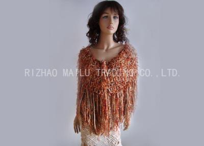 China Vestido hecho a mano del ganchillo del color mezclado, ponchos hechos punto borla del terciopelo para las mujeres en venta