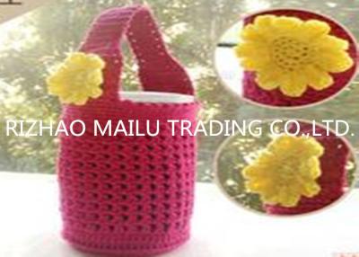 China El rojo ahueca hacia fuera el calentador lindo de la taza del ganchillo de la mano con las manijas y el girasol vivo en venta