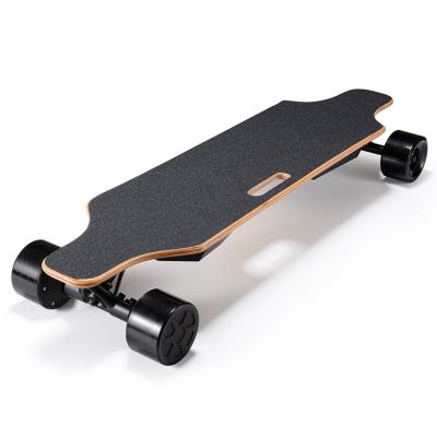 China Adult Customize Dual Drive Skateboard Electric Scooter Wheels Board Electric Skateboard Mute Motor for sale