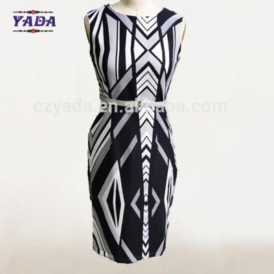 China Venta caliente bordado manga corta moda negra vestidos sexy mujeres vestido de verano con alta calidad en venta