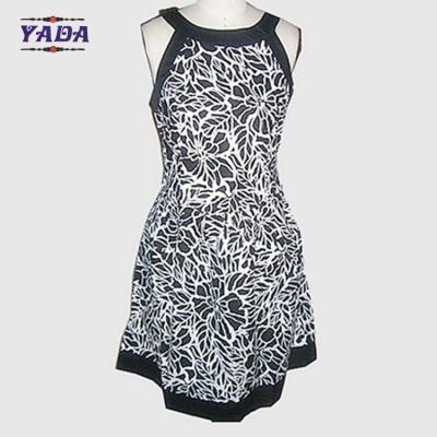 China Nueva moda cuello redondo sin mangas flor impresa vestidos casuales marca mujeres bonitas vestido de punto a bajo precio en venta