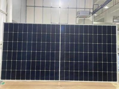 China 550W Rigid Solar Panels Mono Solar Photovoltaic Panels For Camping RV for sale