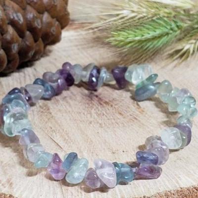 China Crystal Natural Fluorite Crystal Chips Bead Stone Bracelet for sale