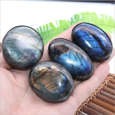 China China Crystal Madagascar Wholesale Natural Labradorite PalmStone Crystal Healing Specimens for sale