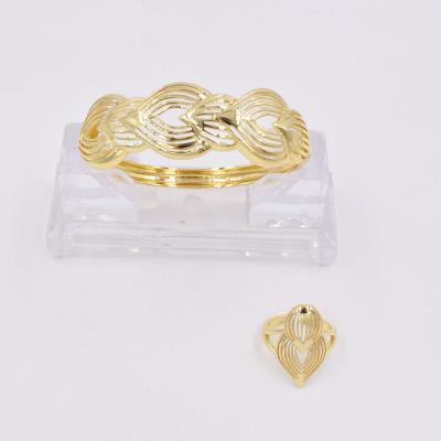 China Dubai CLASSIC Wholesale Hot Sale 18K Gold Plated Leaf Bracelet Ring Jewelry BT0005 for sale