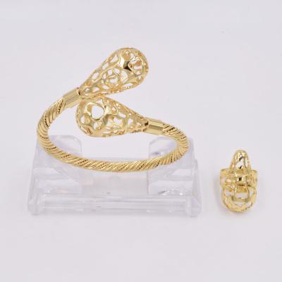 China Best New Selling CLASSIC Africa Flower Cavity Ball Design Ring Jewelry BT0012 New Bracelet for sale