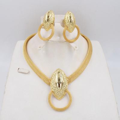 China CLASSIC wholesale jewelry set popular factory style mix and match 18K gold jewelry set bracelet necklace set for sale