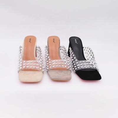 China Transparent glue silver women's slippers thick head heel women's slippers fashion square thick bag cloth bag rivets upper slippers for sale