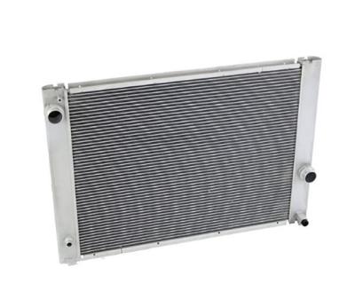 China Aluminum Tanks Reduce Product Weight Aluminum Premium Radiator Parts Suitable For E60 535i, 535xi Radiator 17117795138 for sale