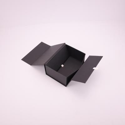 China China Manufacturer Wholesale Custom Print Gift Magnetic Cardboard Paper Luxury Jewellry Box zu verkaufen