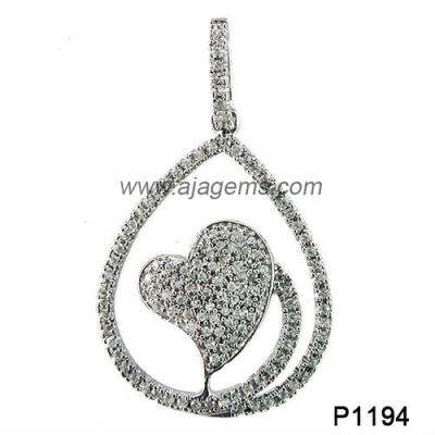 China Colgante delicado de GemstoneJewelry del corazón de plata de la moda 925, topacio blanco y zafiro negro en venta