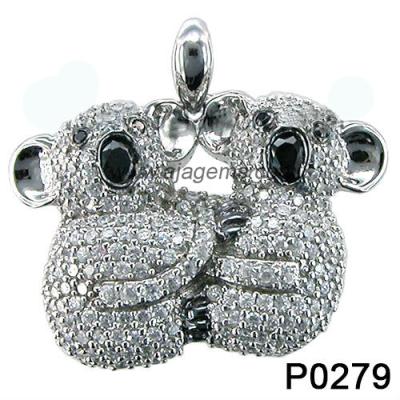 China Colgante negro de la joyería de la piedra preciosa del zafiro, joyería blanca animal linda de la piedra preciosa de la plata del topacio en venta